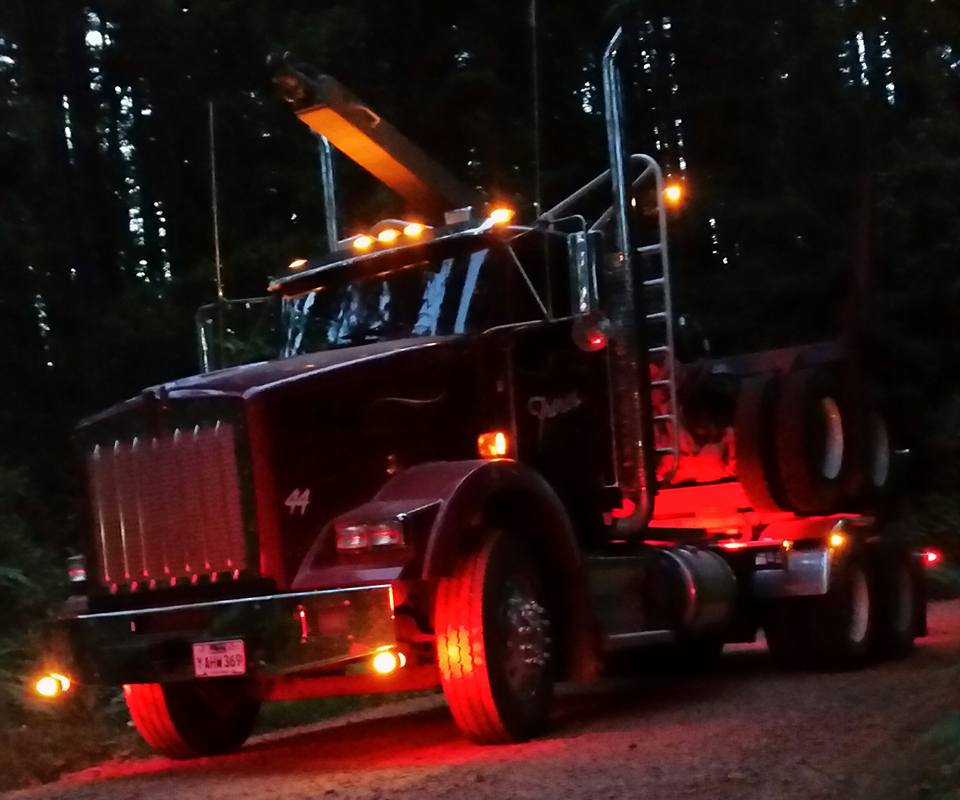 Freres - Nighttime Truck