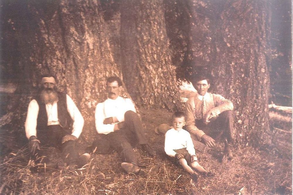 Freres Family Patriarchs 1903