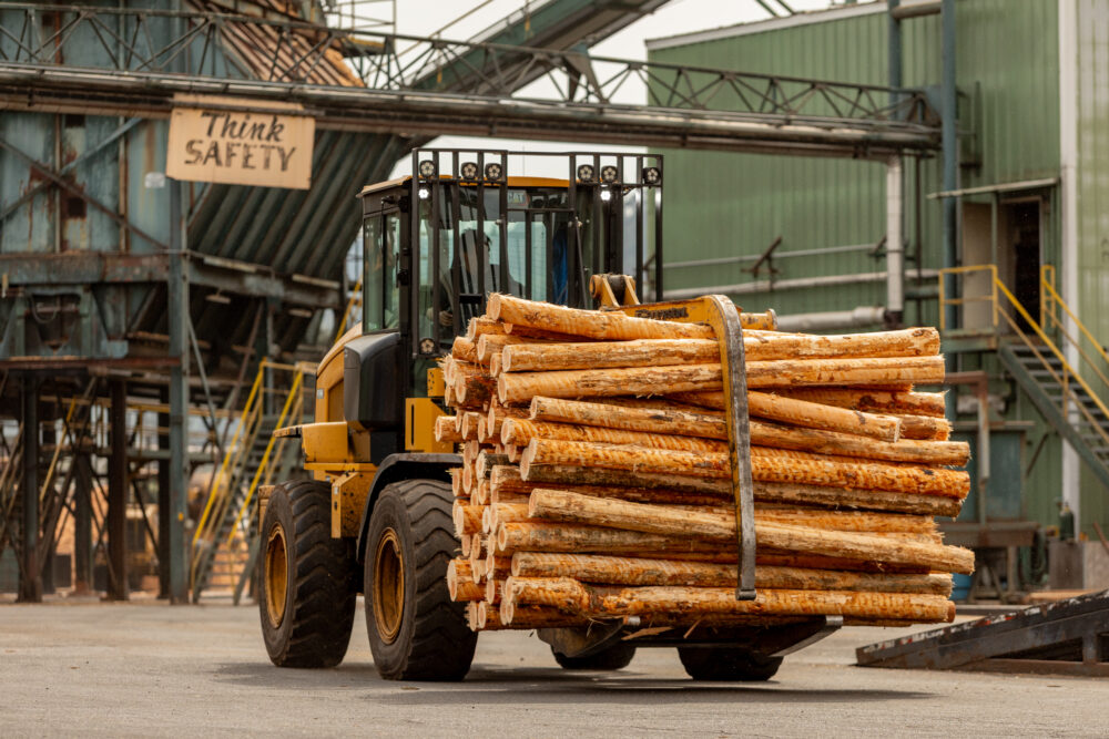 Forklift Lyons Freres Wood